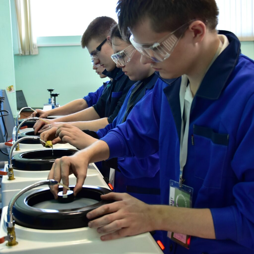 Поддержка РУСАЛа позволила учащейся БрИМТ взять бронзу на чемпионате «Профессионалы»